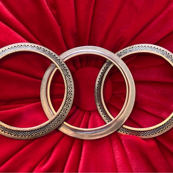 Silver Patterned Bangles 3 🌼🌼🌼🌼 - Picture 3 of 14